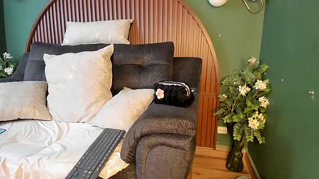 shannel  queen online show from 04-02-26, 08:04