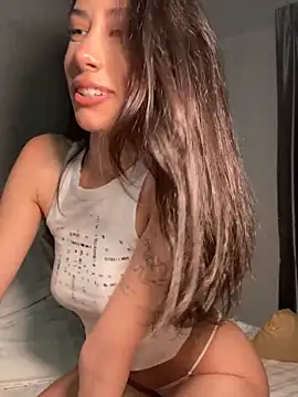 Snapshot of Sophiehii chatting on 10-19-25, 01:25 Sophiehii online show from 10-19-25, 01:25