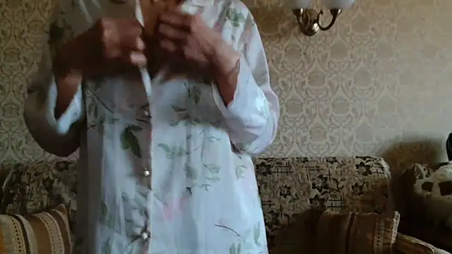 Elegant00Lady online show from 10-25-25, 06:12