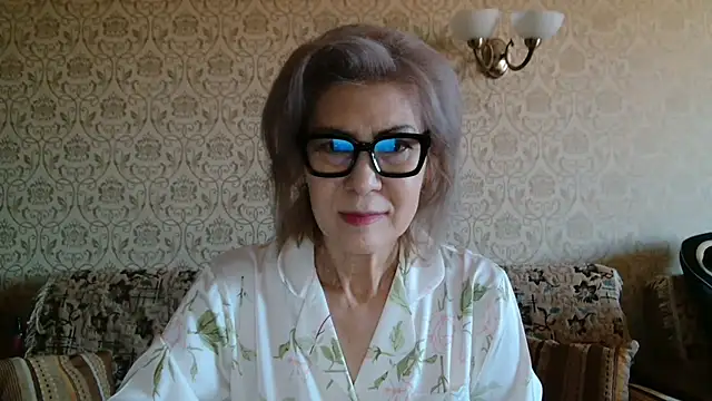 Snapshot of Elegant00Lady chatting on 10-02-25, 02:59 Elegant00Lady online show from 10-02-25, 02:59