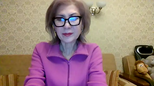 Elegant00Lady online show from 05-17-26, 05:24