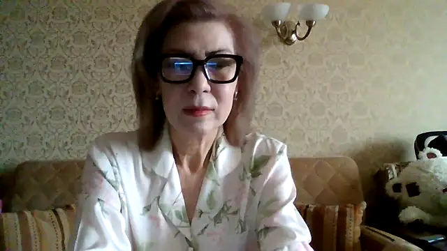 Elegant00Lady online show from 02-25-26, 04:23