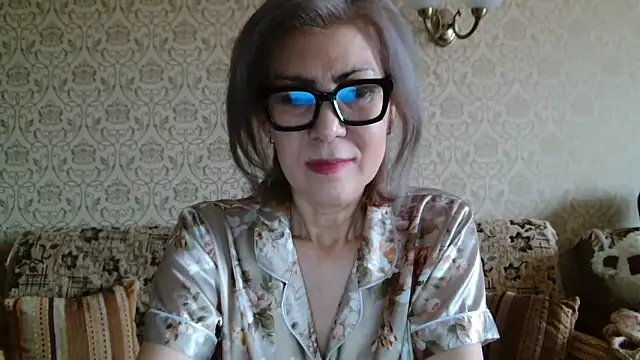 Elegant00Lady online show from 10-27-25, 03:51