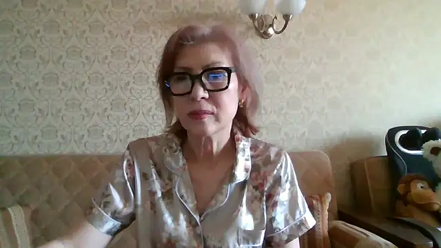 Elegant00Lady online show from 06-15-26, 04:56