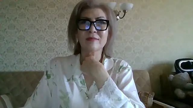 Elegant00Lady online show from 07-05-26, 04:06