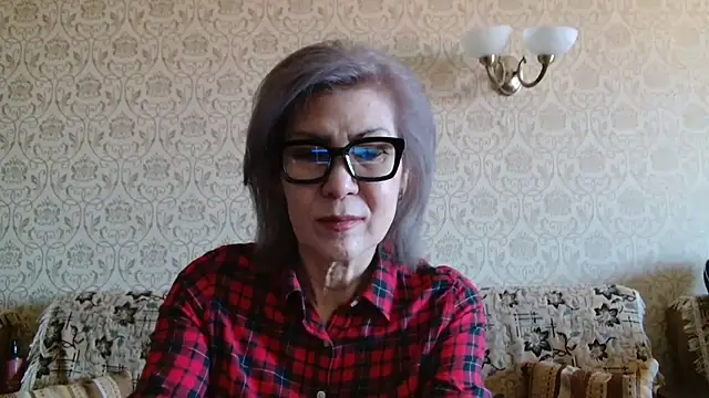 Snapshot of Elegant00Lady chatting on 10-06-25, 06:03 Elegant00Lady online show from 10-06-25, 06:03