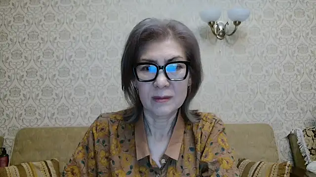 Elegant00Lady online show from 11-25-25, 04:18