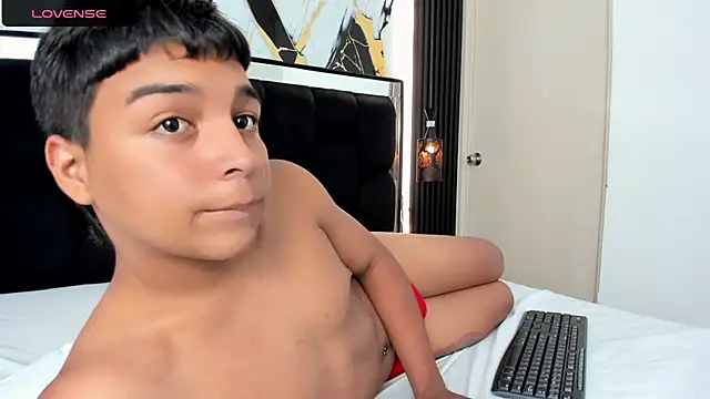 Seductivo jr online show from 07-25-26, 06:10