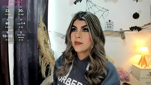 Abigail 29 online show from 10-30-25, 12:25