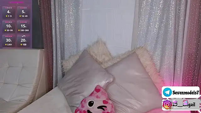 Abigail 29 online show from 02-26-25, 12:16