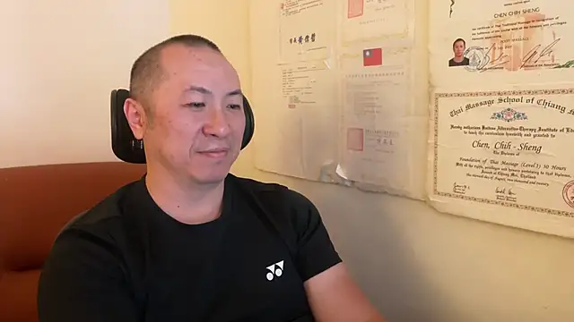 Snapshot of chih515 chatting on 01-26-25, 02:35 chih515 online show from 01-26-25, 02:35