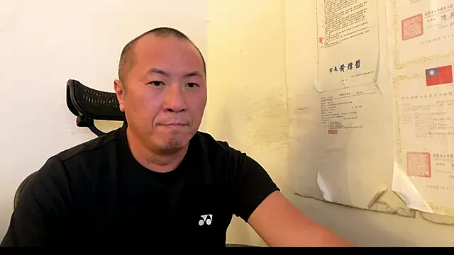 chih515 online show from 07-04-26, 01:12
