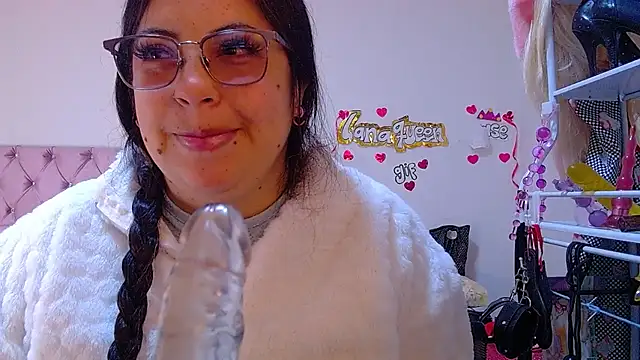 lanaqueen699 online show from 07-07-26, 12:20