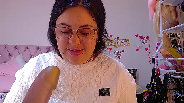 lanaqueen699 online show from 06-30-26, 12:16