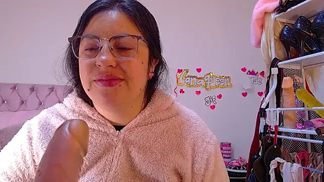 lanaqueen699 online show from 06-09-26, 12:17