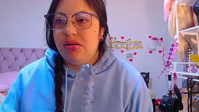lanaqueen699 online show from 07-10-26, 12:27