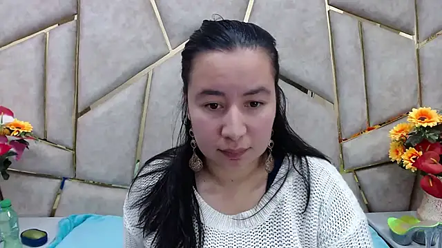 NaomyPrinces online show from 02-09-25, 02:40