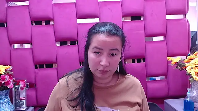 NaomyPrinces online show from 01-14-25, 01:28