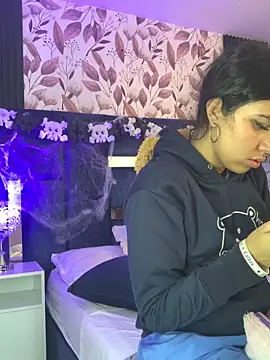 Larabrooks online show from 10-27-25, 07:04