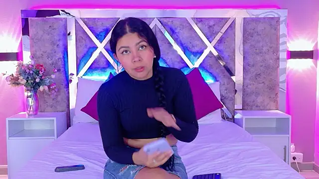 Larabrooks online show from 04-15-26, 07:18