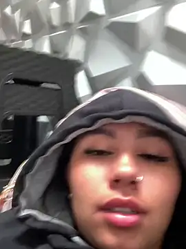 Larabrooks online show from 02-17-26, 05:21