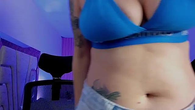 Melany Luv online show from 11-13-25, 09:08