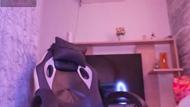 Melany Luv online show from 04-13-26, 09:08