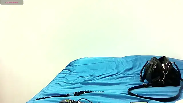 Snapshot of amydeepqueen chatting on 03-11-25, 12:06 amydeepqueen online show from 03-11-25, 12:06