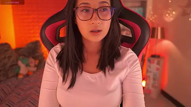 Sunny flower  online show from 02-21-26, 02:24