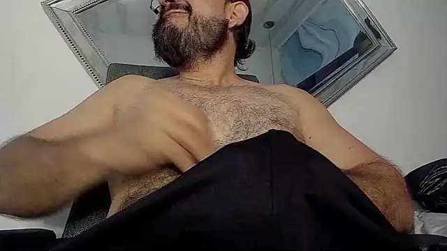 SbasTone Muscle online show from 10-13-25, 01:02