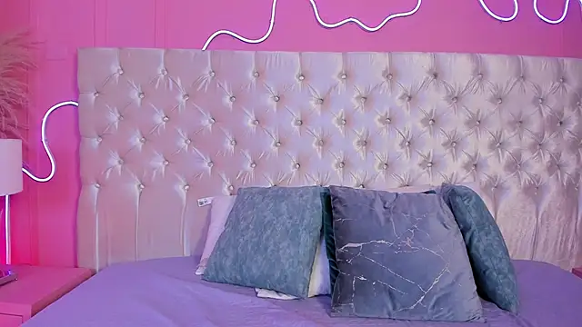 Mai higurashi online show from 09-18-25, 08:12