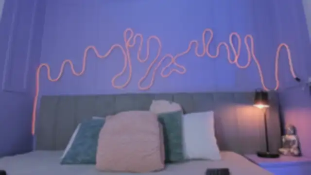 Mai higurashi online show from 10-25-25, 12:43