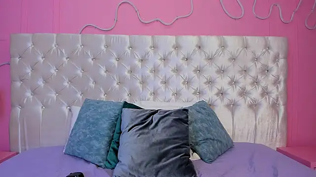 Mai higurashi online show from 09-22-25, 07:31