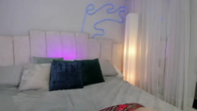 Mai higurashi online show from 10-17-25, 12:18