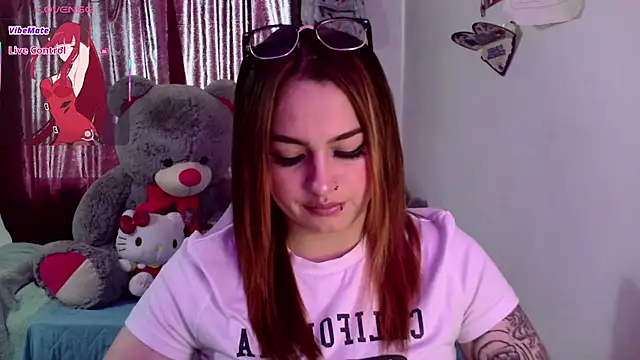 lucycherry   online show from 11-19-25, 07:14