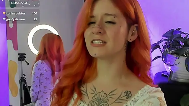 Snapshot of Daarlene chatting on 03-23-25, 06:26 Daarlene online show from 03-23-25, 06:26