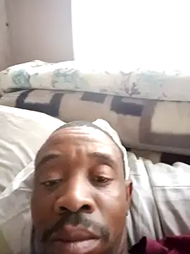 Snapshot of LONGDICK985M chatting on 12-12-24, 02:33 LONGDICK985M online show from 12-12-24, 02:33