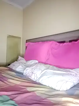 Snapshot of LONGDICK985M chatting on 02-27-25, 04:32 LONGDICK985M online show from 02-27-25, 04:32