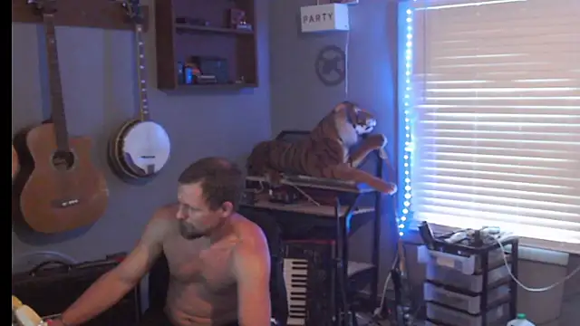 itsjameswebbscope online show from 05-11-26, 08:28