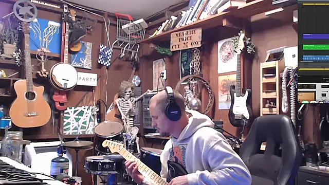 itsjameswebbscope online show from 10-05-25, 12:18