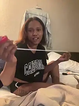 PrettyGal Tingz online show from 01-24-25, 05:42