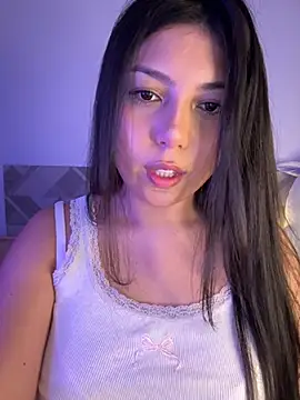 Snapshot of Maii_chan chatting on 02-03-26, 10:31 Maii chan online show from 02-03-26, 10:31