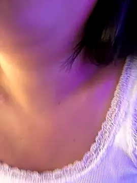 Snapshot of Maii_chan chatting on 09-28-25, 05:58 Maii chan online show from 09-28-25, 05:58