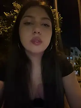 Snapshot of Maii_chan chatting on 02-01-25, 12:51 Maii chan online show from 02-01-25, 12:51