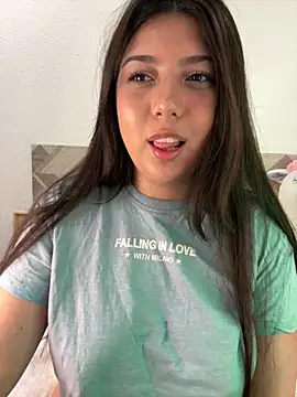 Snapshot of Maii_chan chatting on 10-04-25, 01:51 Maii chan online show from 10-04-25, 01:51