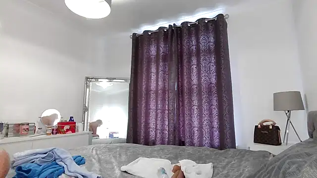 TanyaTaylor45 online show from 03-07-26, 10:54