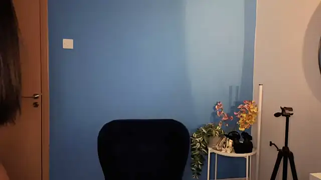 NaughtyMe online show from 11-05-25, 08:45