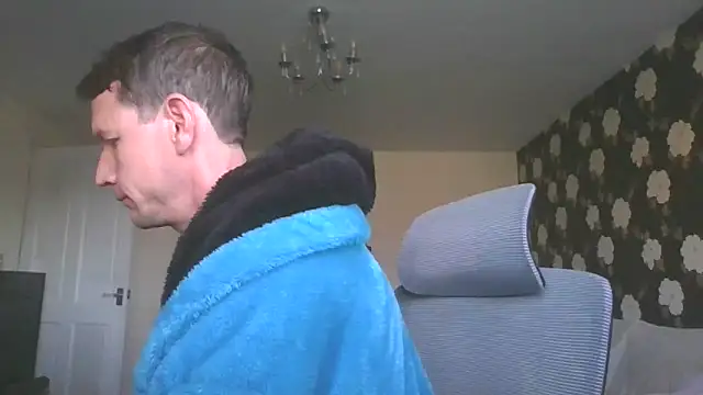 outdoorfun22 online show from 03-19-26, 08:25