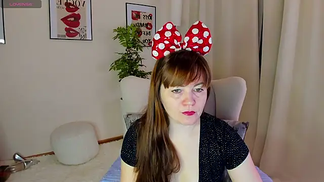 VanessaSmuth online show from 12-02-25, 02:01