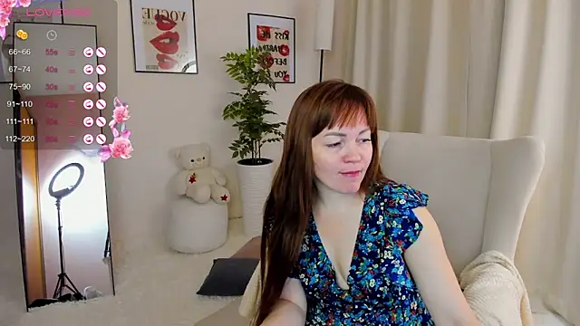 VanessaSmuth online show from 11-05-25, 01:42